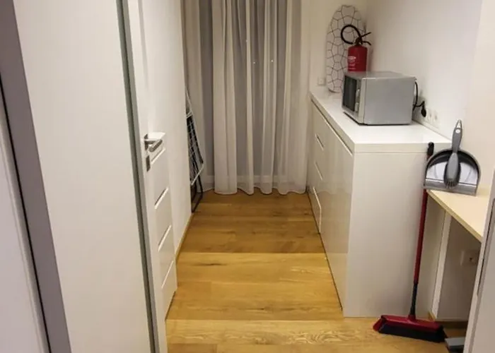 Juwel Apartment
